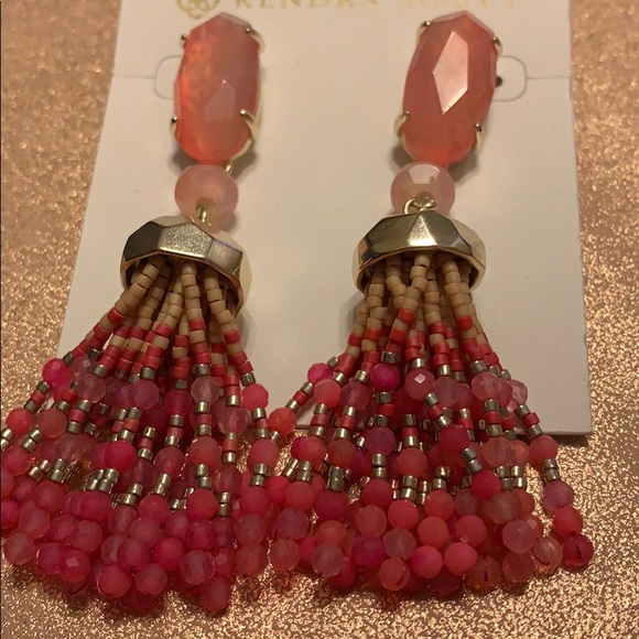 Kendra Scott pink agate dove earrings NWOT - Picture 3 of 3